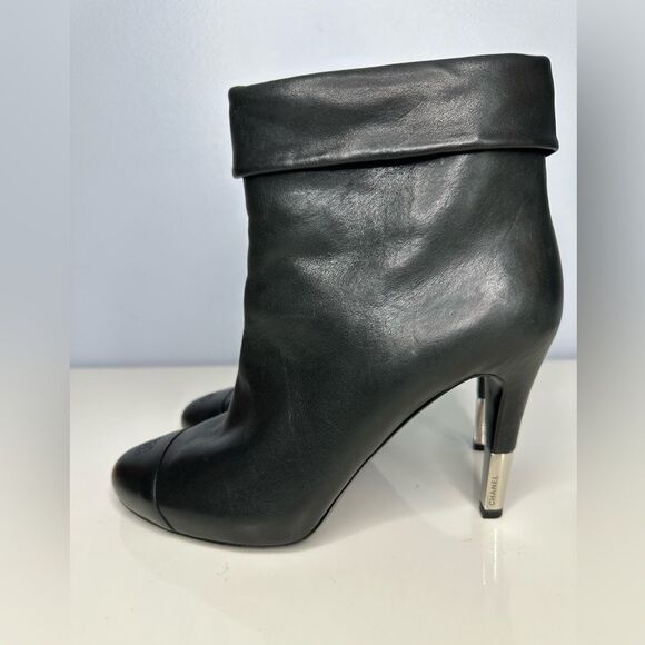 Chanel Bottines Ankle boots Lambskin Leather Heeled size 38 **see pictures** - Picture 1 of 11